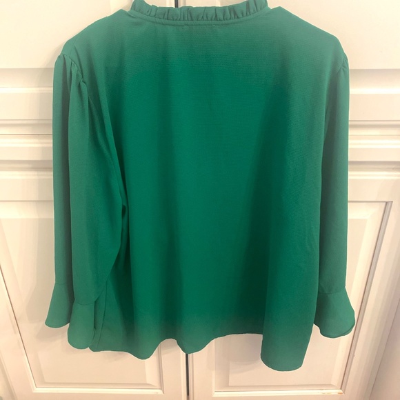 Like New CeCe Green Crepe Blouse XXL - Picture 4 of 4